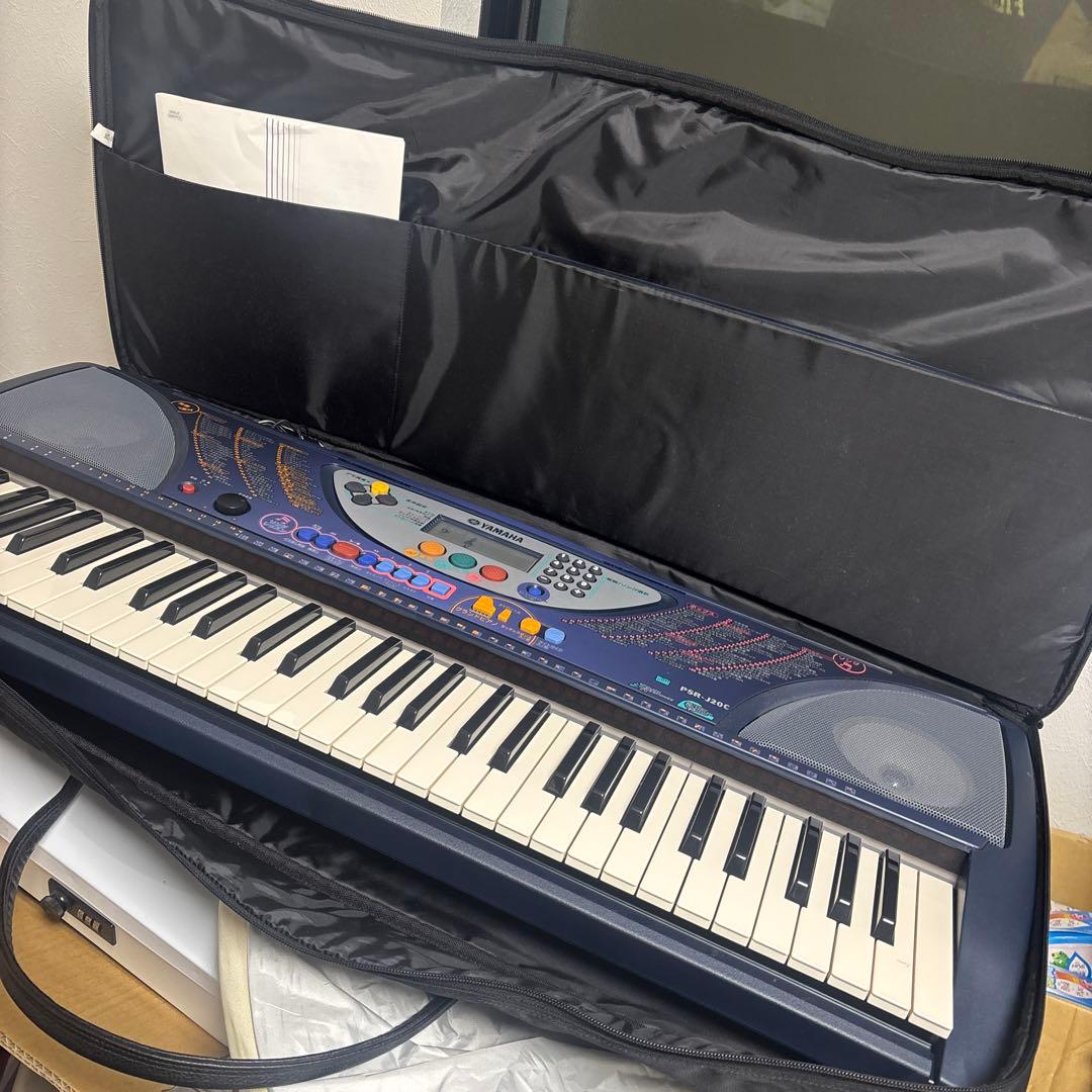 YAMAHA ヤマハ　電子ピアノ　電子キーボード　PSR-J20C