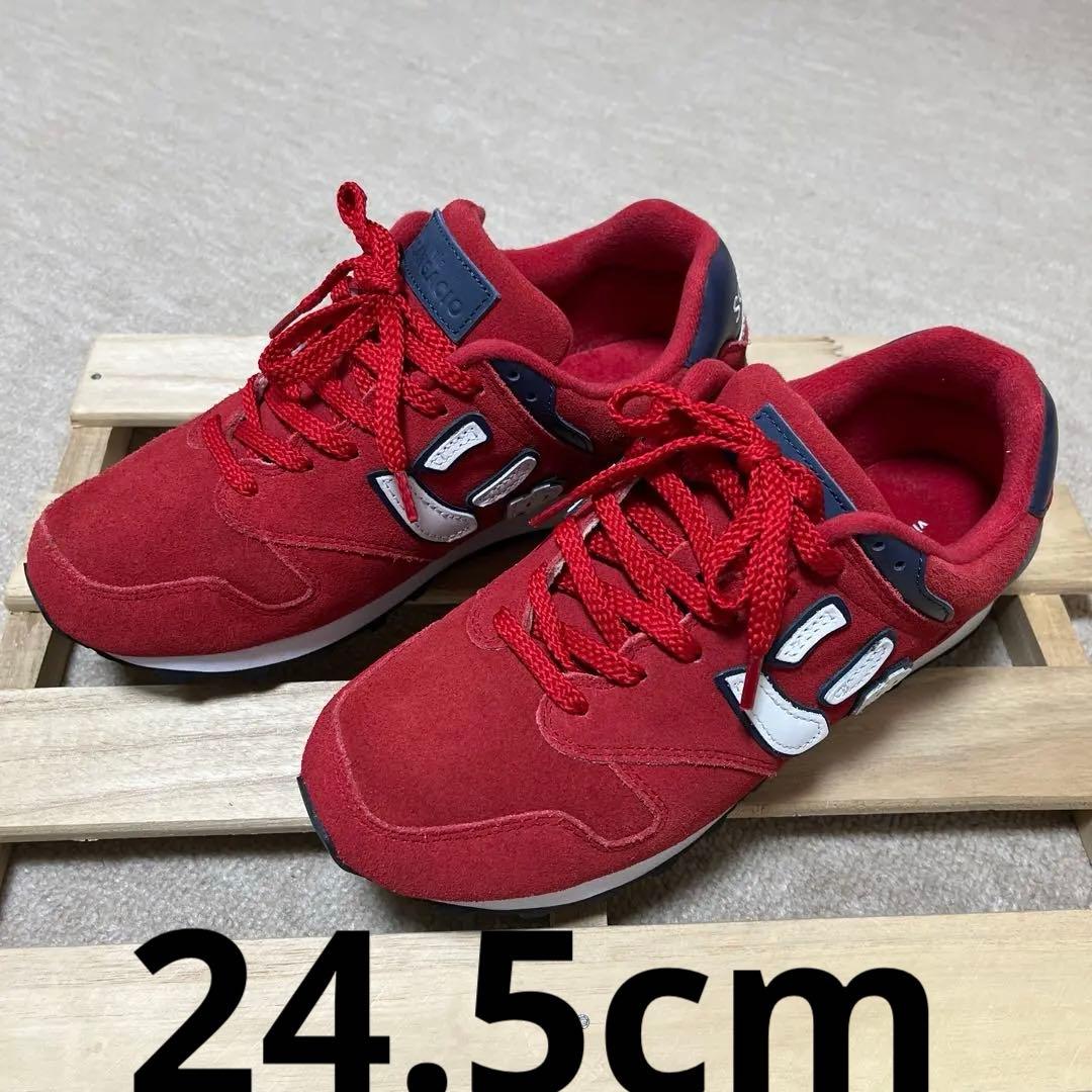 SANGACIO サンガチョ　にゅ　にゅーず　スニーカー　カーマイン SANGACIO サンガッチョ にゅ〜ず カーマイン スニーカー - メルカリ