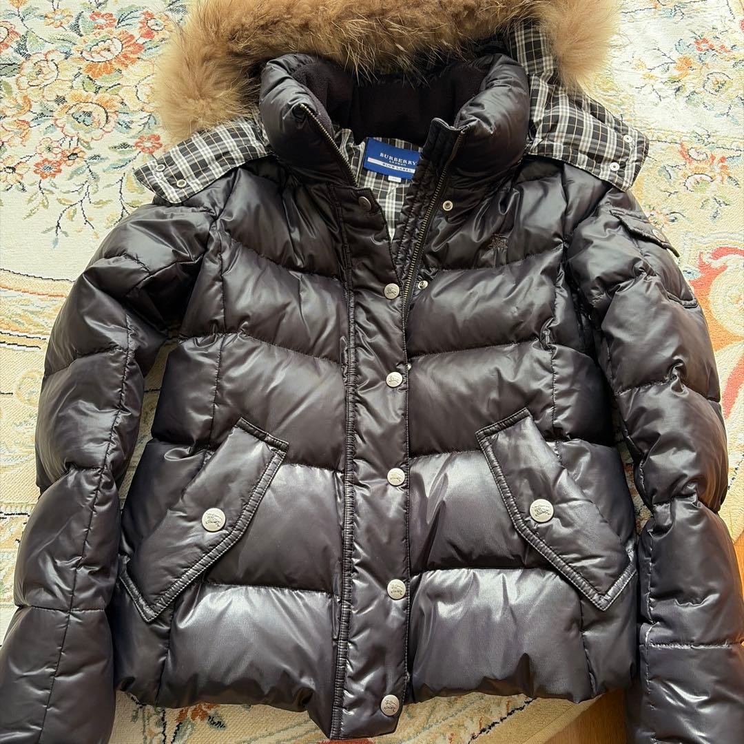 BURBERRY ブラック ダウンジャケット フード付き