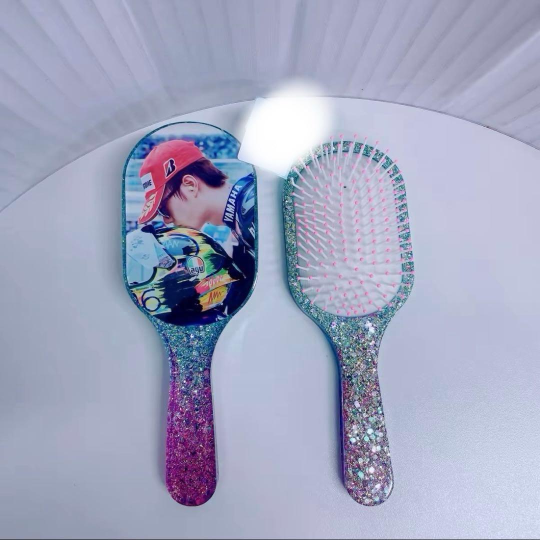 王一博 超大レジンエアークッション付きヘアブラシ　5点セット❣️確認用0113 王一博 超大レジンエアークッション付きヘアブラシ 9点セット❣️確認