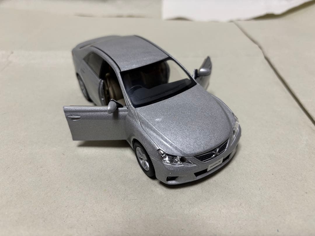 マークX前期 ミニカー シルバーメタリック 専用箱付き - メルカリ