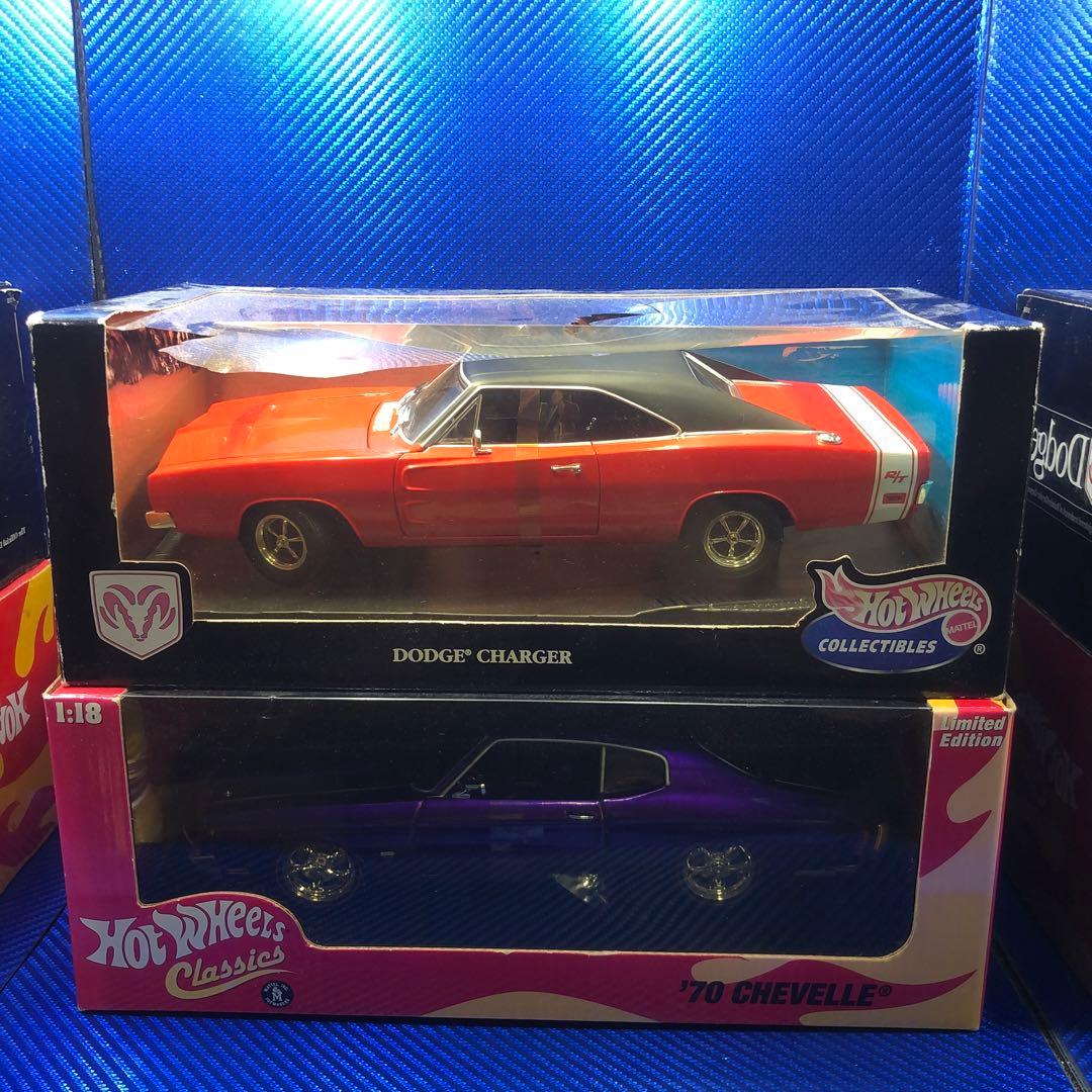 Hotwheels 1/18 【未開封品】1970 chevelle＋dodge Hot Wheels 1970 Chevrolet Chevelle-matte Orange- Long Card -hard