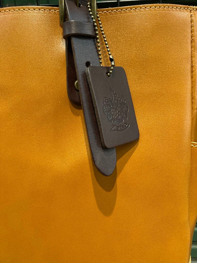 『zeha』「新品」【牛革】《姫路レザー》トートバッグ