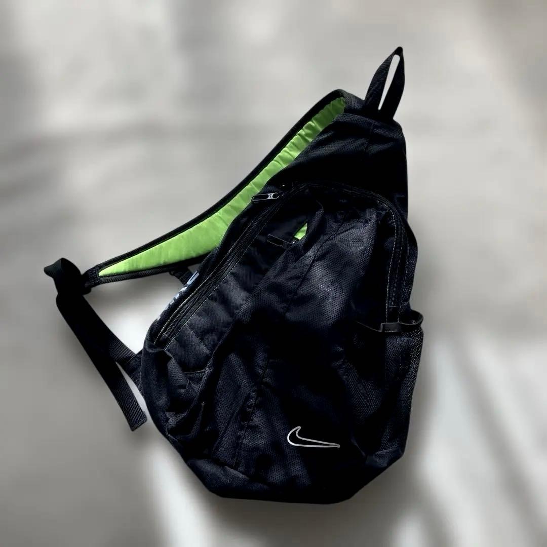 美品　OLD NIKE 90s ワンショルダー スリング ボディバッグ　Y2K