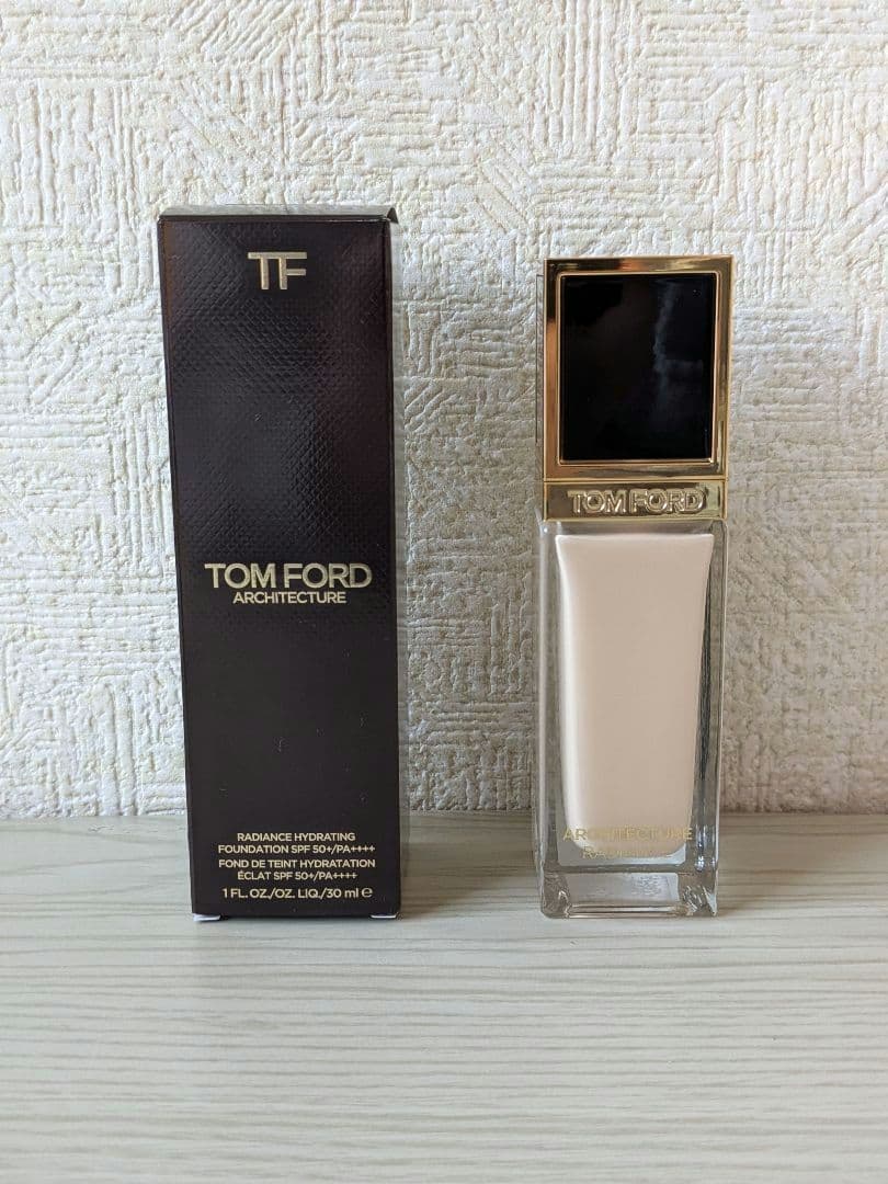 トムフォード アーキテクチャーラディアンスハイドレーティング ファンデ 2.0N