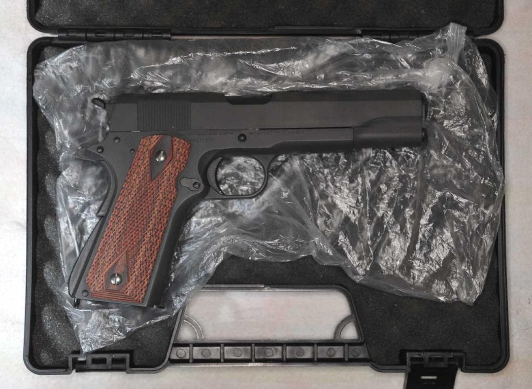 東京マルイ M1911A1 ガバメント 木製グリップ USED品 ケース付き If-Product 東京マルイ M1911 ガバメント用 木製グリップ ガスガン