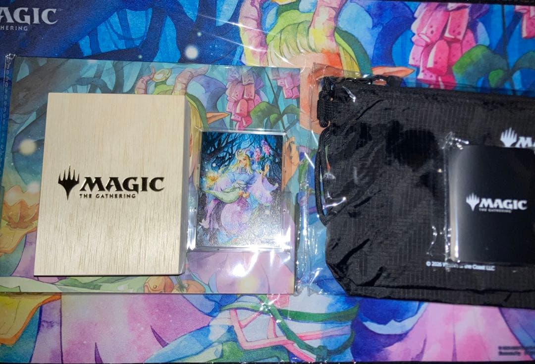 MTG 花を手入れする者 マジック大戦祭 パッケージ MTG マジック大戦祭 花を手入れする者 プレイマット BOX スリーブ