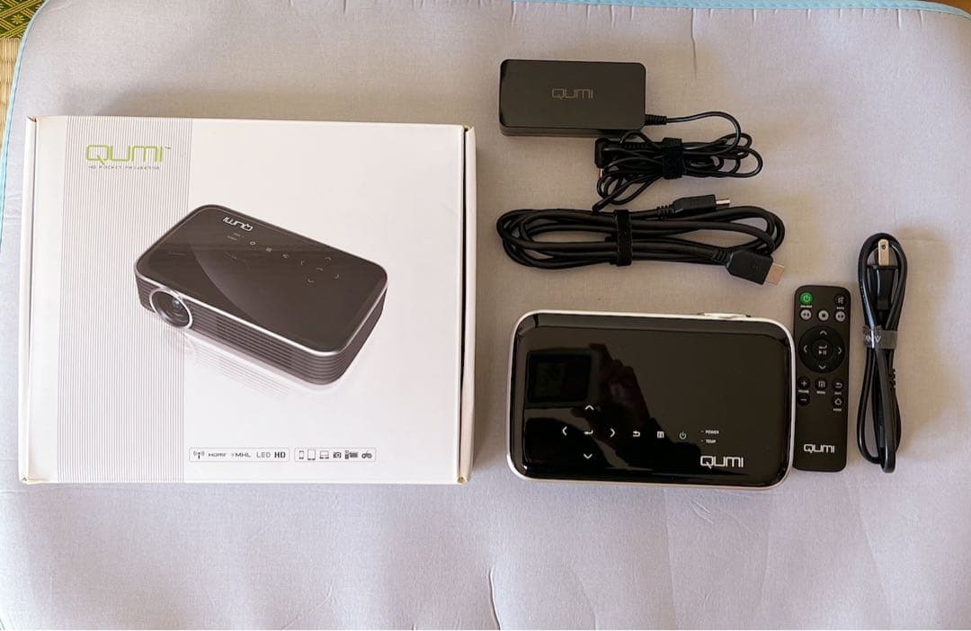 【美品】Vivitek LEDモバイルプロジェクター QUMI Q8-BK
