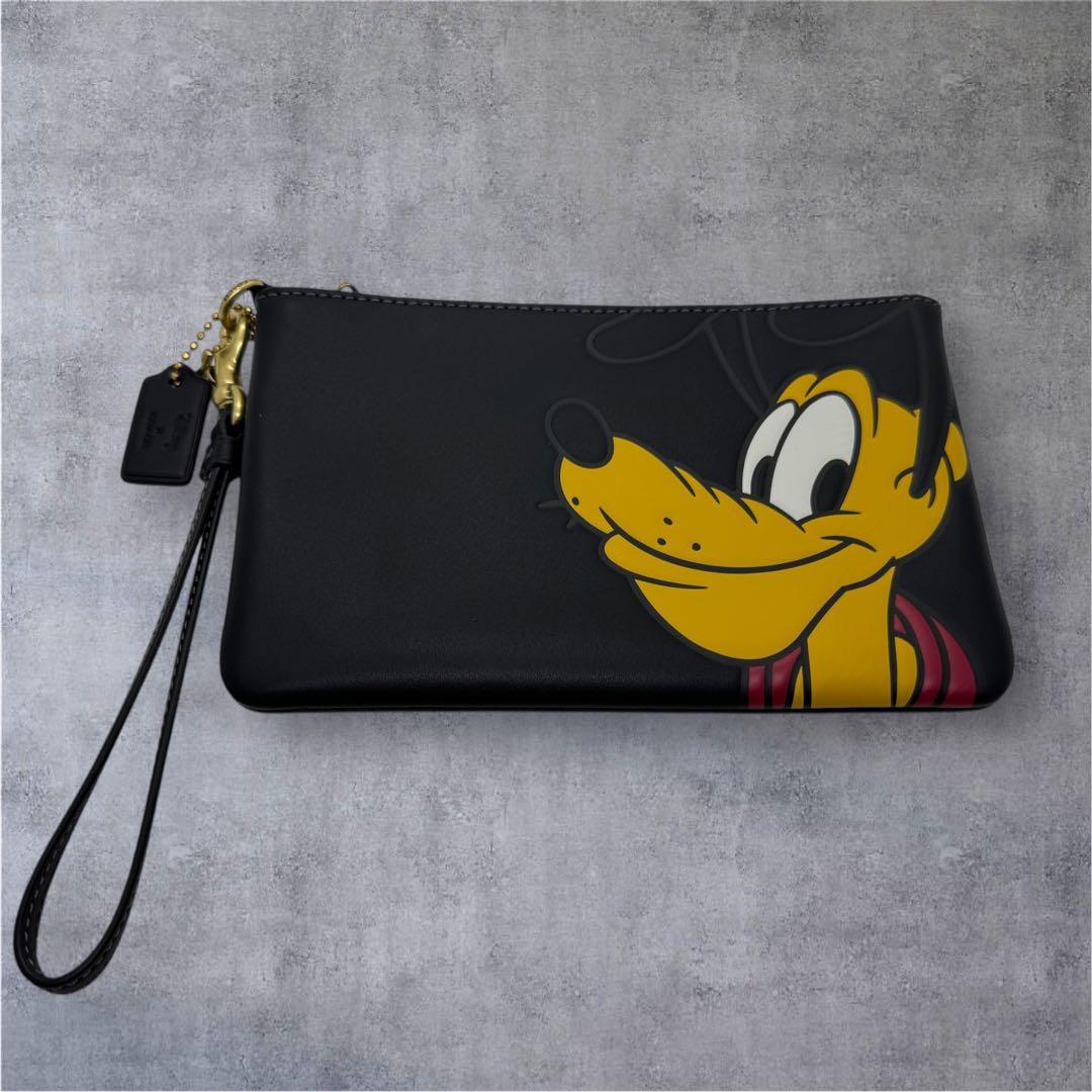 極美品 コーチ ポーチ ディズニーコラボ プルート ブラック 現行 COACHxディズニー】○夢のコラボ○3つセット♪ミッキー ポーチ (Coach