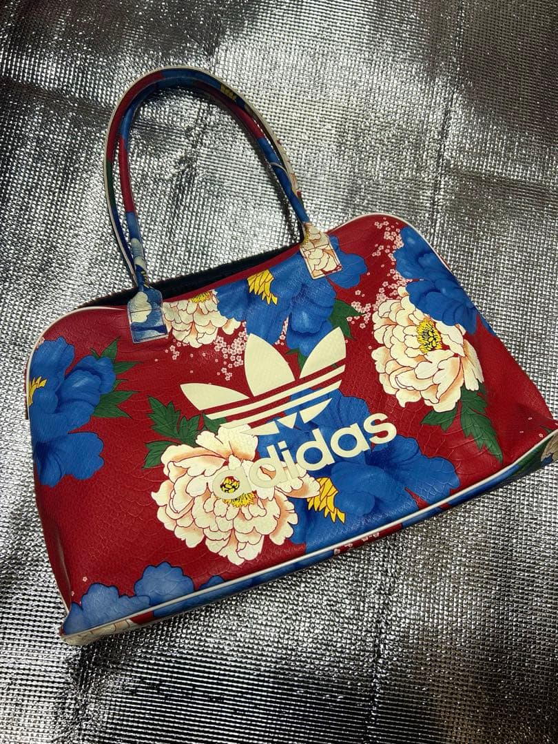 ★超美品　adidas 花柄 ボストンバッグ