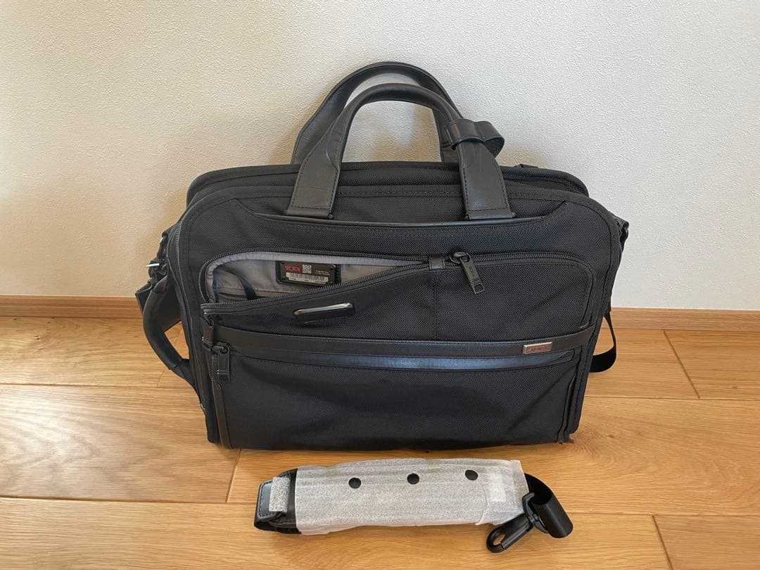 k*9様 TUMI Aplha スリム・スリーウェイ・ブリーフ(手持ち・肩掛け・