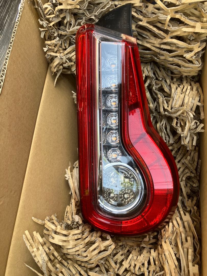 86 BRZ 後期テールランプ　ZN6 ZC6