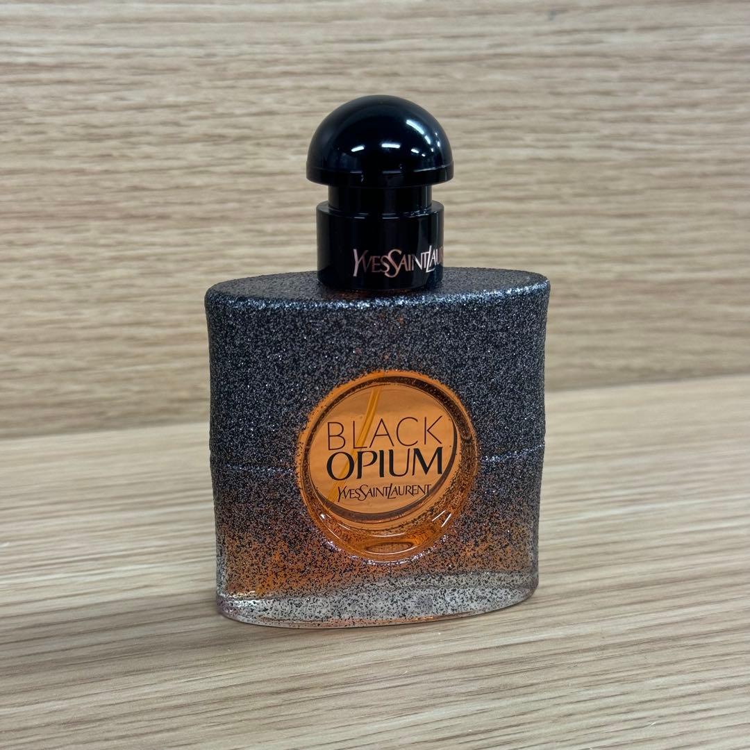 Yves Saint Laurent Black Opium 香水
