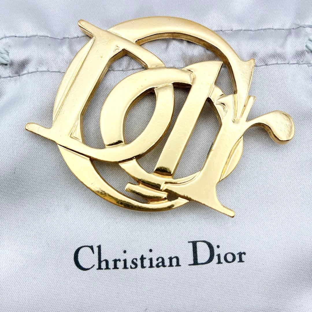 2950-2 極美品✨Dior　ブローチ　CD　ロゴ　希少　刻印