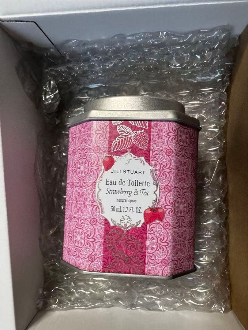 JILL STUART ストロベリー＆ティーオードトワレ 50ml
