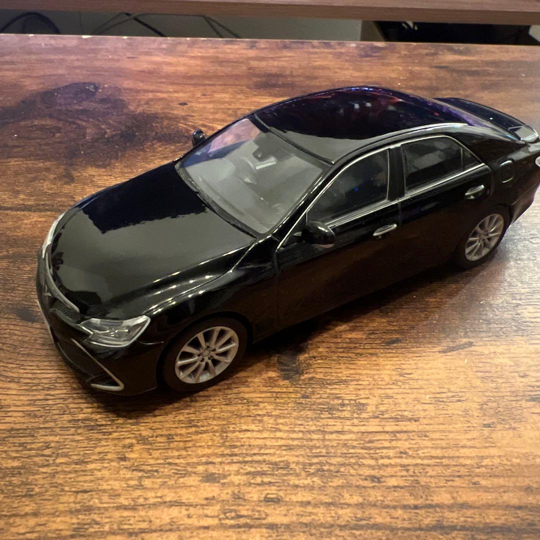 トヨタ マークX カラーサンプル ブラック - メルカリ