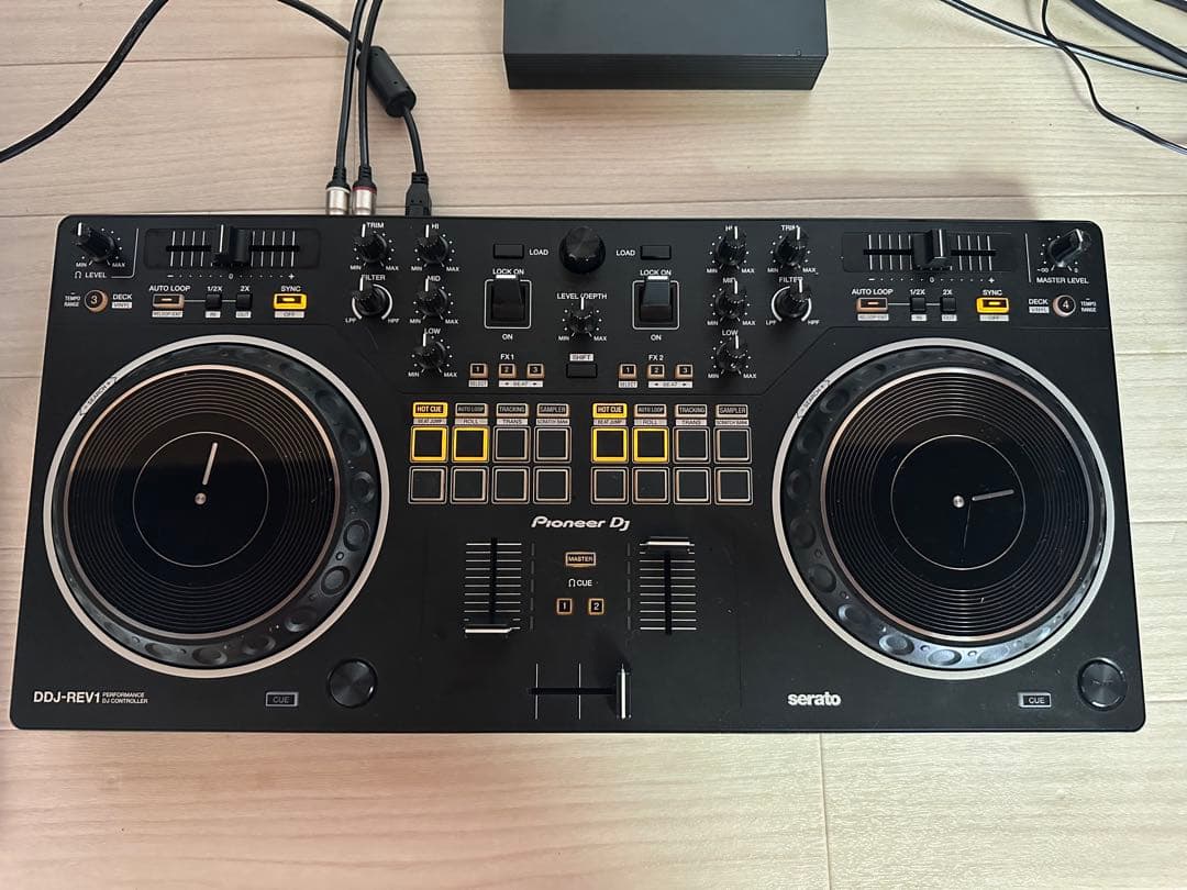 美品‼️Pioneer DJ DDJ-REV1 コントローラー&箱付き Amazon.com: Pioneer DJ DDJ-REV1 2-deck Serato DJ Controller, Black