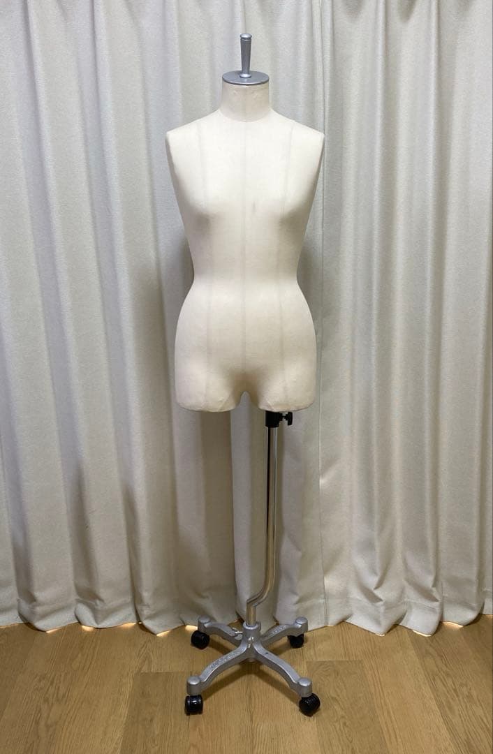 東京キイヤ　レディース　トルソー 9号 ☆美品☆東京キイヤ トルソー レディース 9号 バスト83 芯地張 ボディ