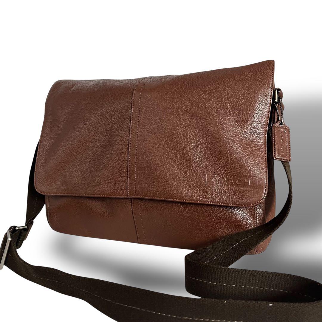 美品 COACH コーチ☆シボ革 ロゴ型押しショルダーバッグ レザー ブラウン COACH（コーチ） ロゴ ショルダーバッグ 斜め掛け ショルダーバッグ