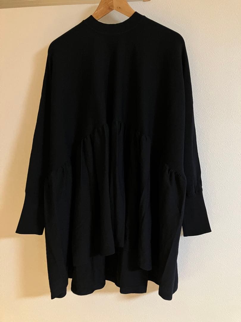 新品】カレンソロジー テンセルポリエステルギャザープルオーバー