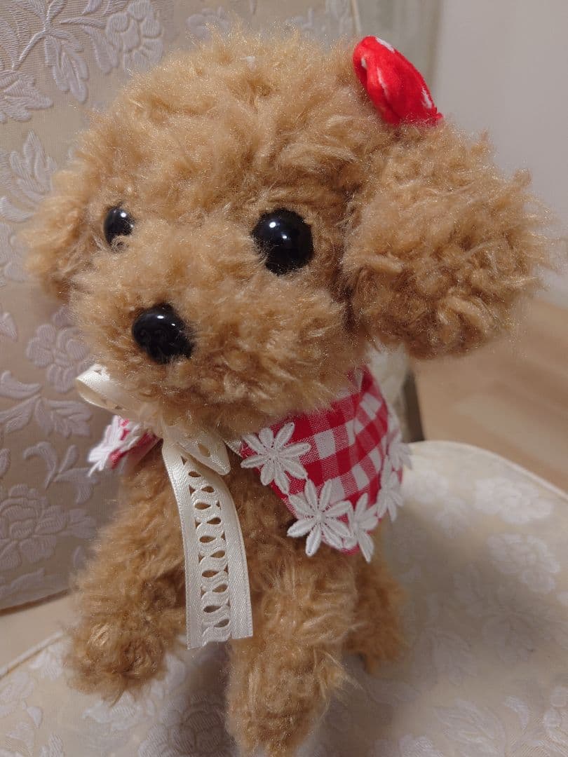 いっぱい元気におしゃべりするトイプードルがとても元気よく踊ったりもします♪ Amazon.co.jp: Broadwatch 喋って 動いて 歌って お話だーいすきっ