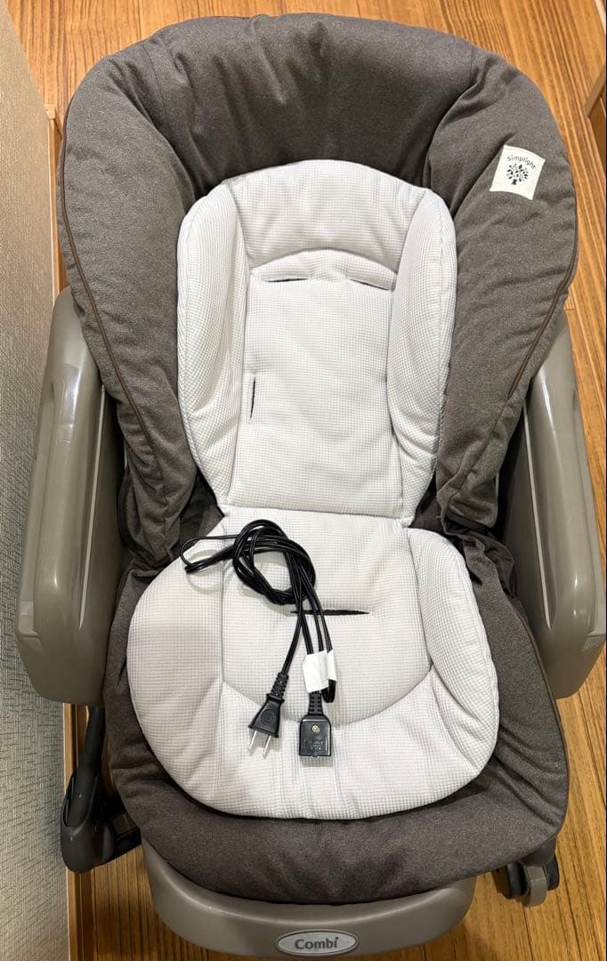 Combi ベビーラック グレー 電源コード付き
