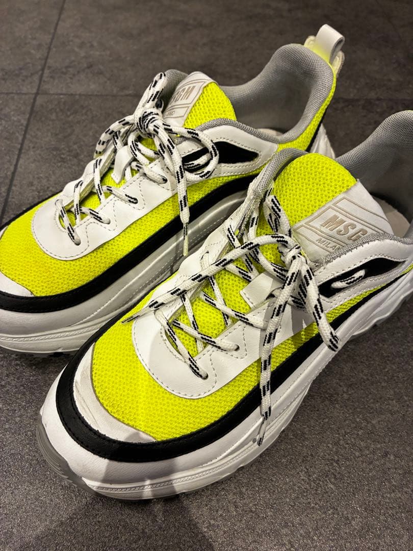 美品　正規品MSGMスニーカー　EU41 madein ITALY