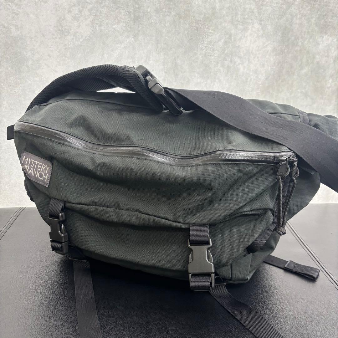 MYSTERY RANCH メッセンジャーバッグ ショルダーバッグ インベーダー