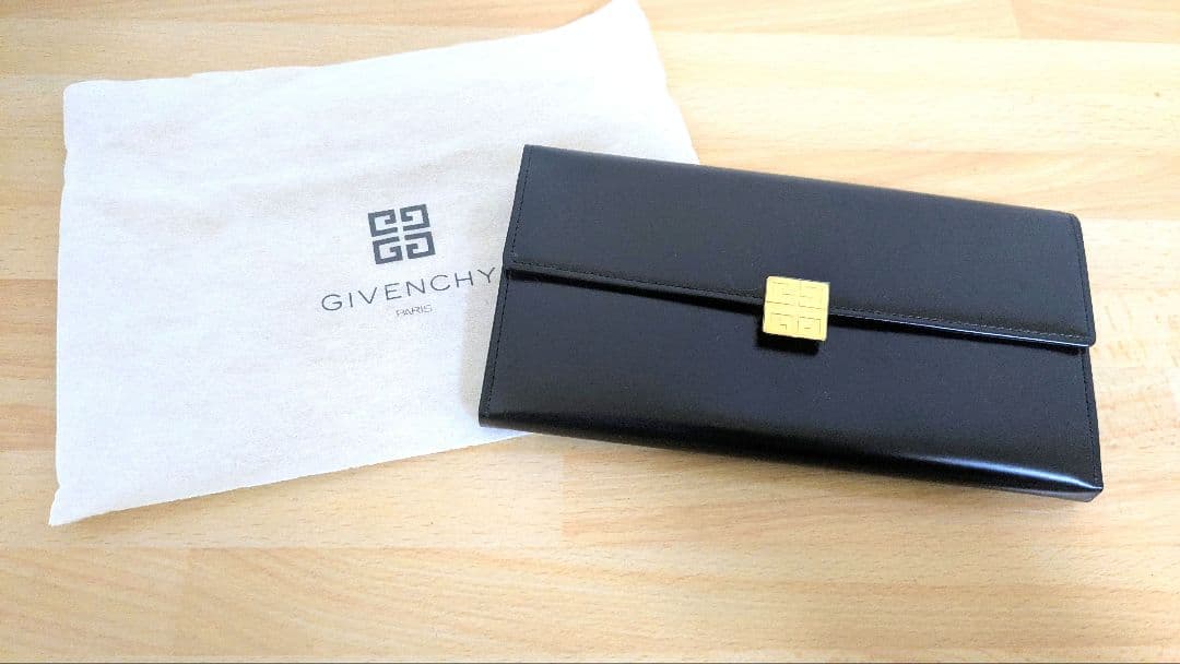 【未使用】美品 GIVENCHY ジバンシイ 長財布 オールレザー 4Gロゴ