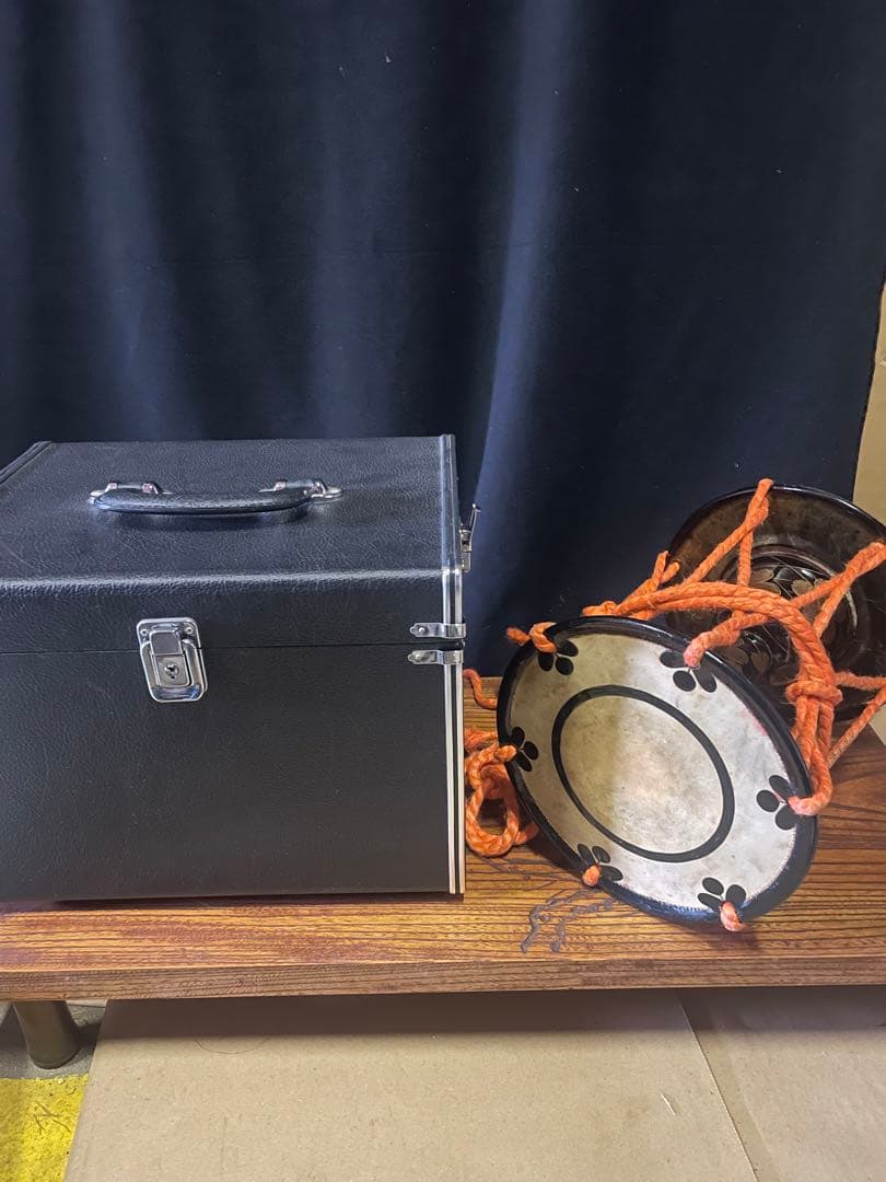 美品豪華高級　小鼓　豪華金蒔絵鼓　和太鼓　楽器　締め太鼓　日本伝統芸能ケース付き