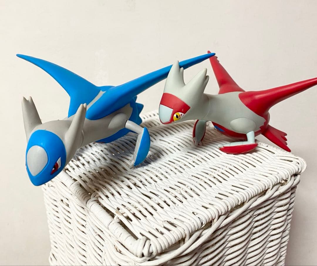 ポケモンAGフィギュア　ラティオス　ラティアス ソフビ　激レア ポケモンAGフィギュア ラティオス ラティアス ソフビ 激レア - メルカリ