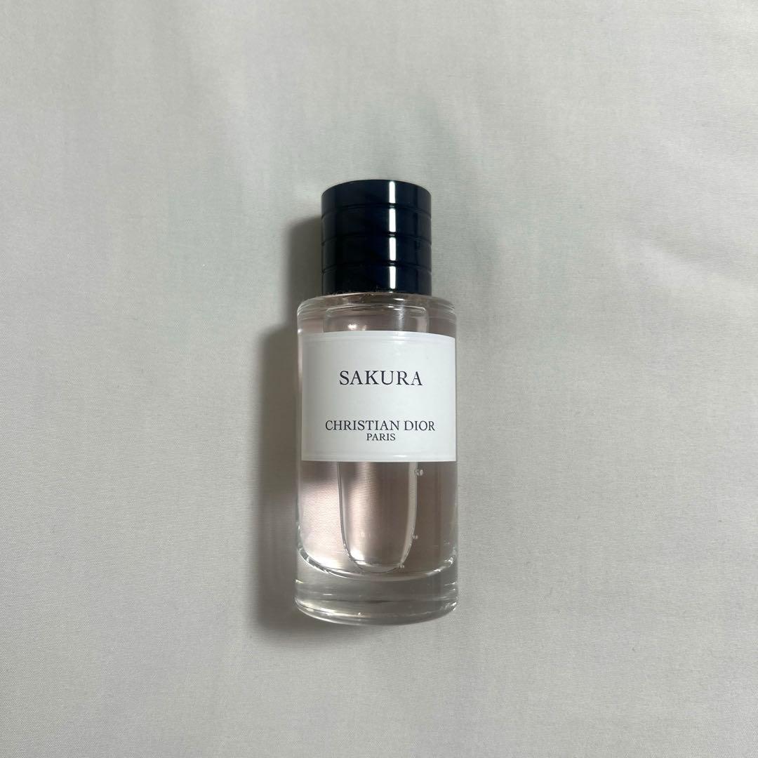 Dior メゾンクリスチャンディオール サクラ 香水