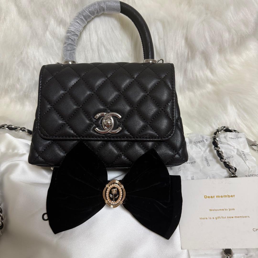 新品CHANEL ノベルティ☆ハンドルミニショルダーバッグ CHANEL シャネル ノベルティ ショルダーバッグ ミニショルダー トップ