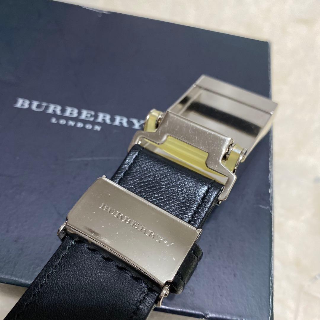 極美品 バーバリー Burberry レザーベルト 穴無し メンズ ブラック
