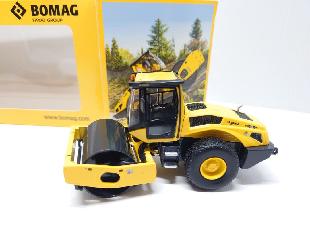 ボーマグ　1/50 ロードローラー　BW213 D-5