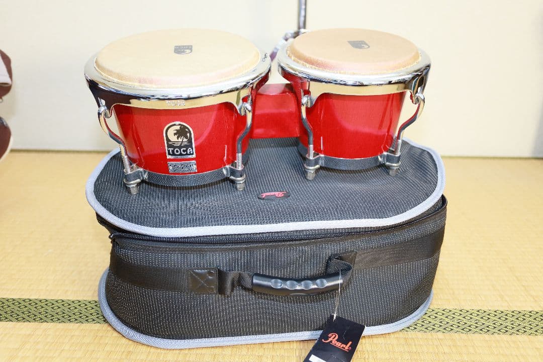 TOCA カスタムシリーズボンゴ レッド キャリングケース付きスタンドは新品です