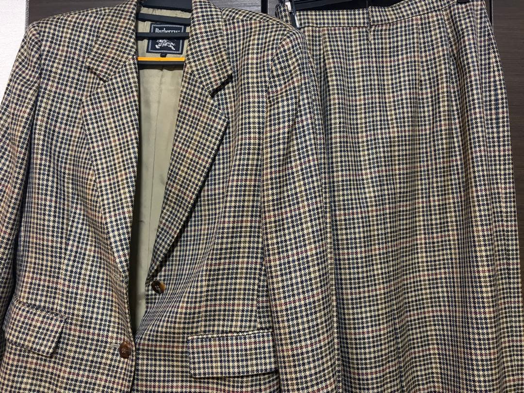 合馬公式Burberry チェック柄 スカートセットアップ バーバリー レディース スカート BURBERRY ブランド タイトスカート