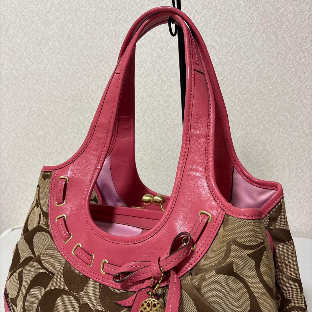 COACH 12724 kisslock pink tote bag - メルカリ