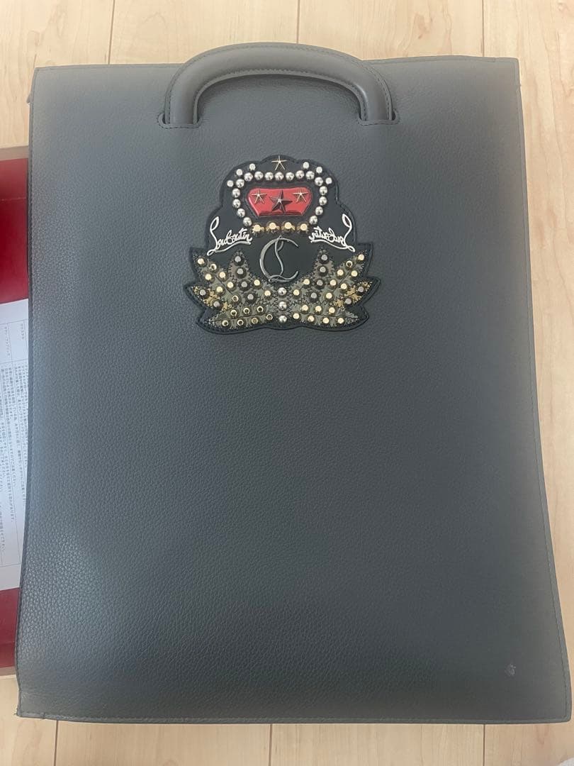 Liela @断捨離 ルブタンカバン