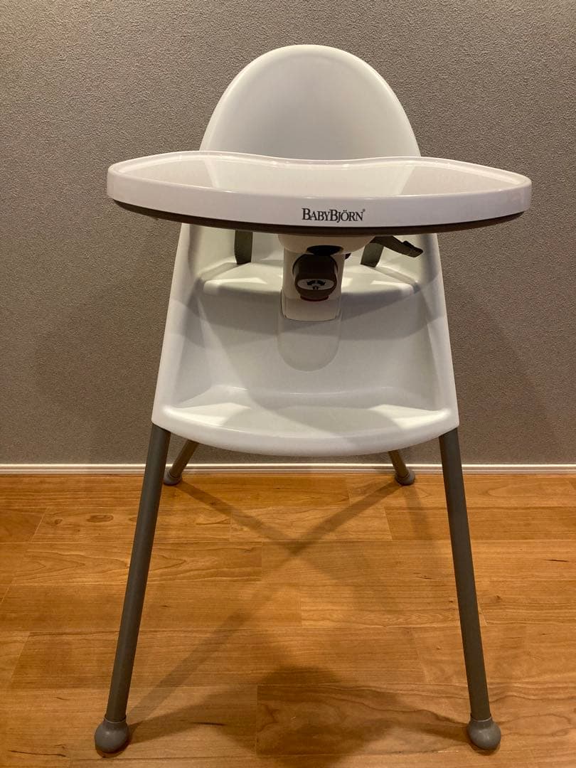 BABYBJÖRN ベビービョルン ハイチェア ハーネス付き - メルカリ