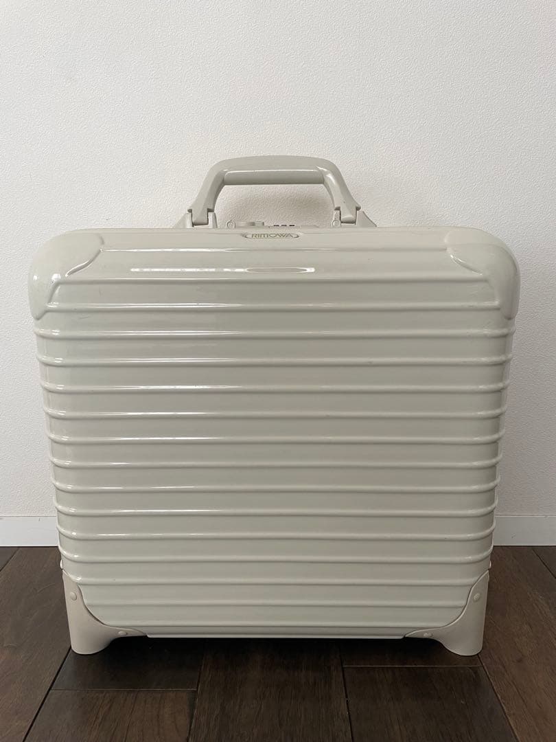 《値下げ中》RIMOWA リモワ　アローズキャリーケース　23L 機内持ち込み