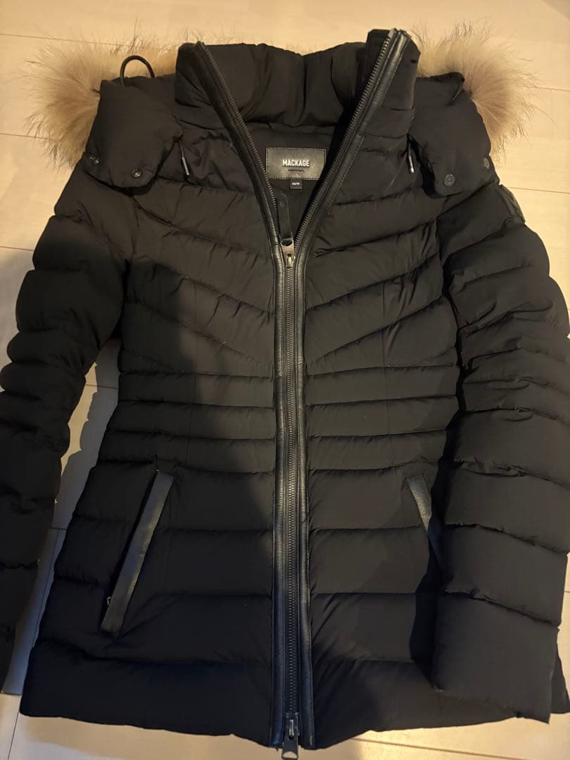 Manage マッカージュ ダウンジャケット ブラック xs