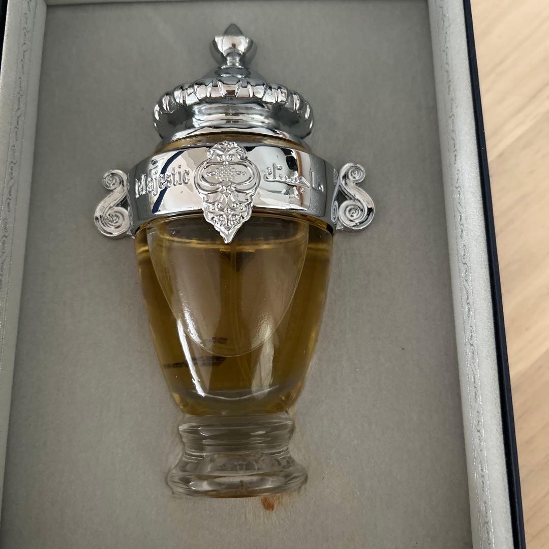 ユニセックス香水 装飾的な蓋付き瓶