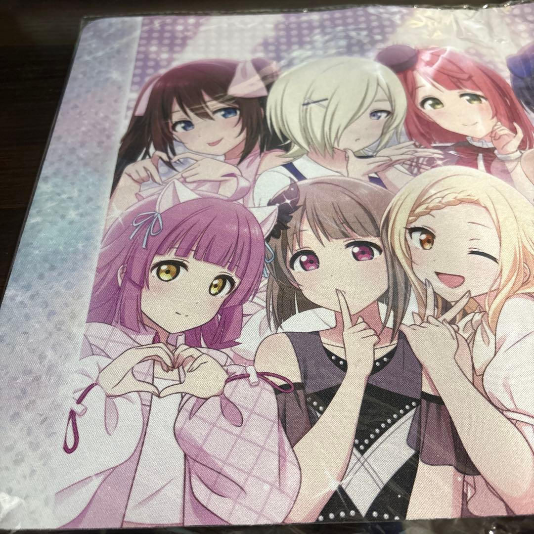 虹ヶ咲学園スクールアイドル同好会　デスクマット Ver.ニジガクラブソング Amazon.co.jp: KADOKAWA ラブライブ!虹ヶ咲学園スクールアイドル同好会