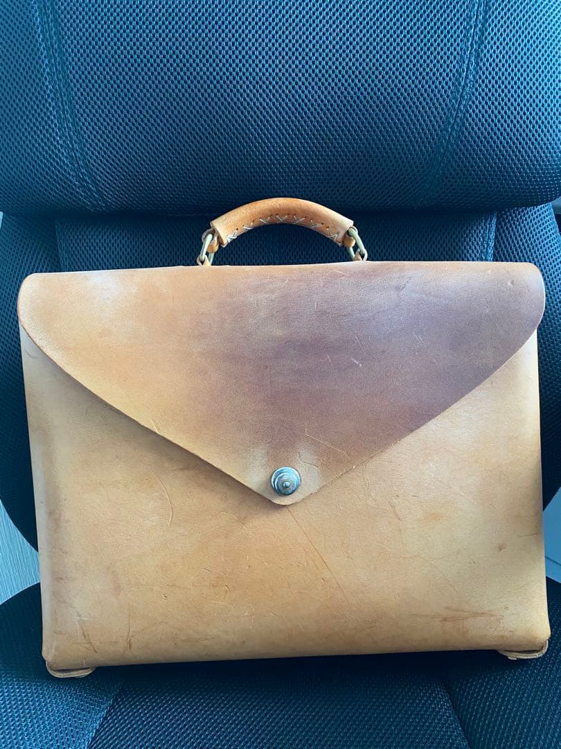 ラクリエ theboxビジネス　UKブライダルレザー