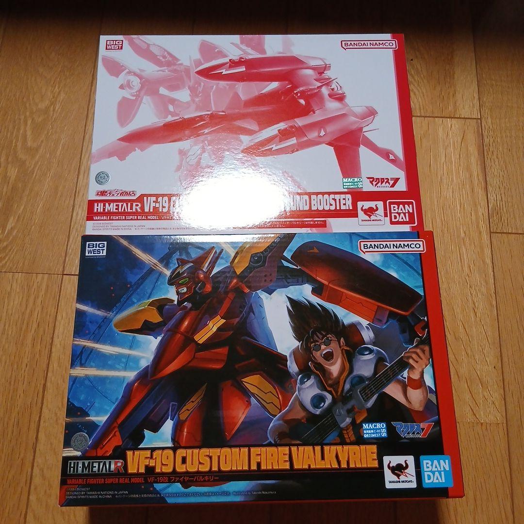 コミック・アニメ VF-19CUSTOM FIRE VALKYRIE & SOUNDBOOSTER