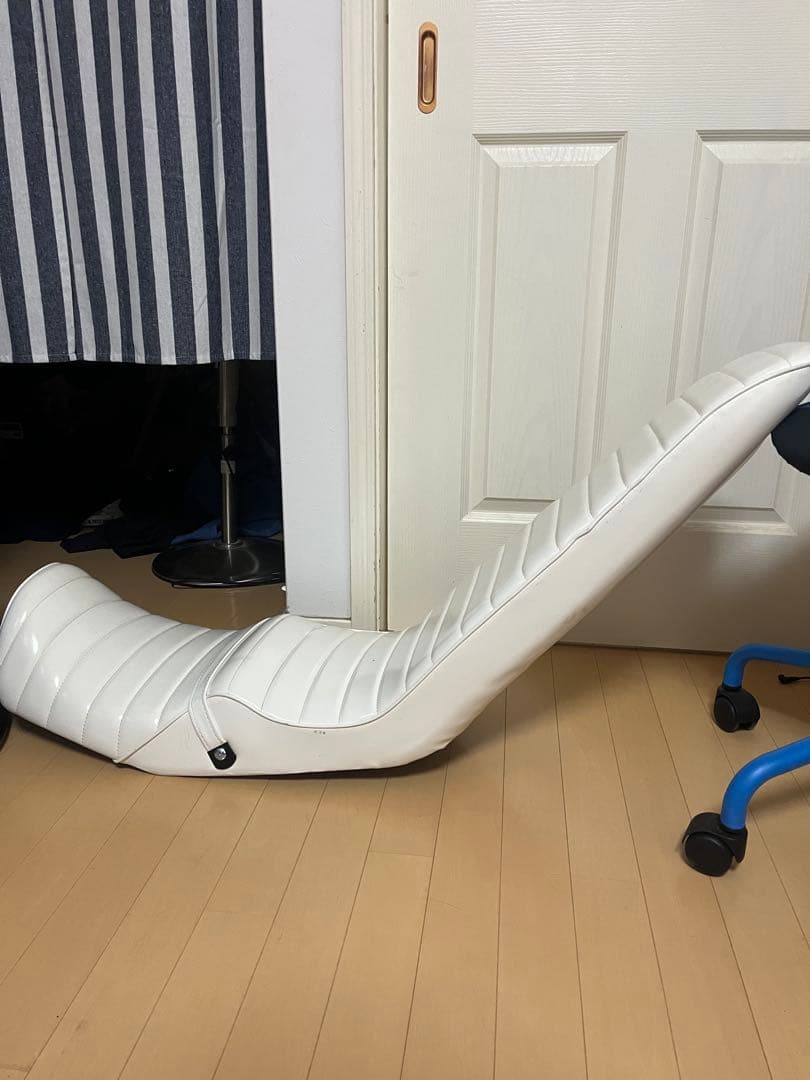 xjr400三段シート