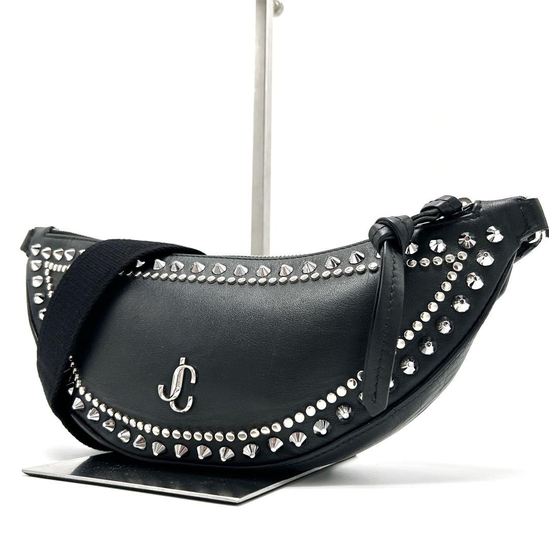 極美品 ジミーチュウ ボディバッグ スタッズ JCロゴ レザー 三日月 ムーン 極美品 ジミーチュウ ボディバッグ スタッズ JCロゴ レザー 三日月