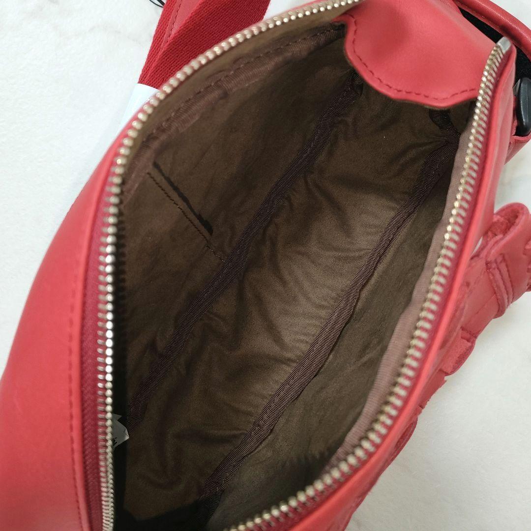 新品タグ付】TRION THE GLOVE ボディバッグ グラブレザー レッド