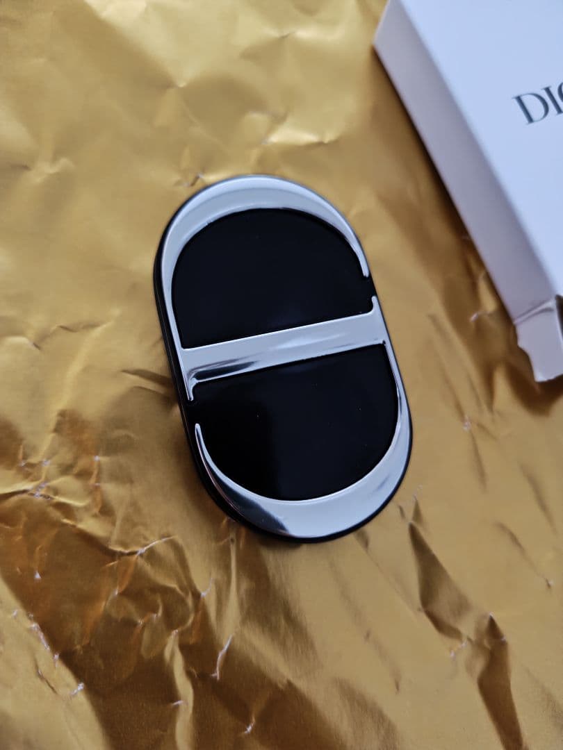 Dior　ディオール　ノベルティ　フォンミラー　スマホスタンド